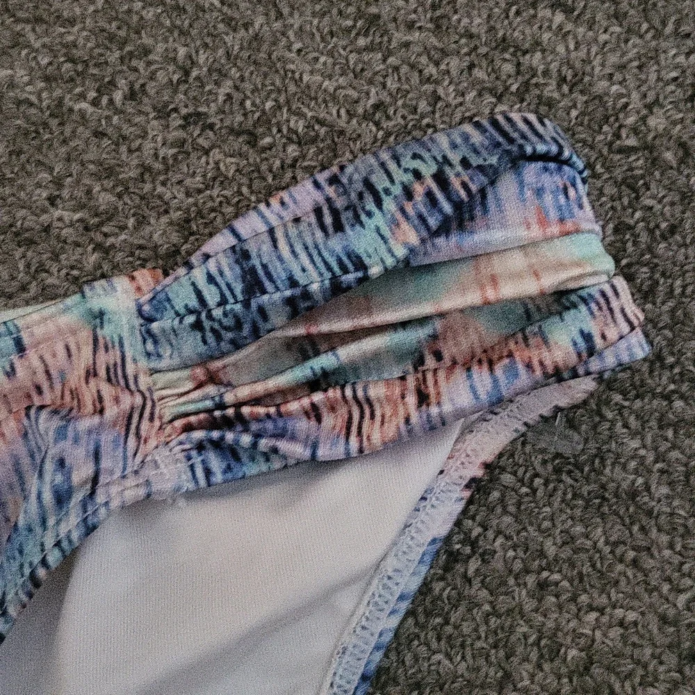 Victoria's Secret White Bikini Bottom - Picture 3 of 6